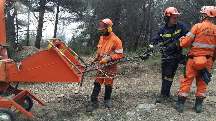 Volontari AIB, Vaccarezza: "Loano, Torirano e Boissano all'avanguardia"