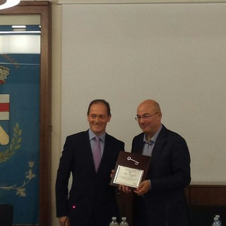 Successo di pubblico per l'incontro con il giornalista Aldo Cazzullo, premiato con il riconoscimento "Andora premia"