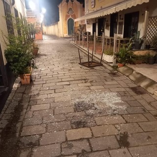 Danneggiamenti in un locale di Varazze, il gruppo misto: "Si percepisce un’atmosfera di lassismo generalizzato"