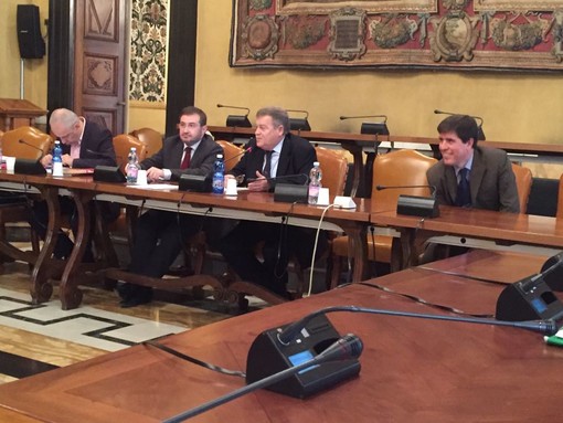 Vittorio Varalli eletto coordinatore della Conferenza Regionale dei Consigli Comunali Vittorio Varalli eletto coordinatore della Conferenza Regionale dei Consigli Comunali