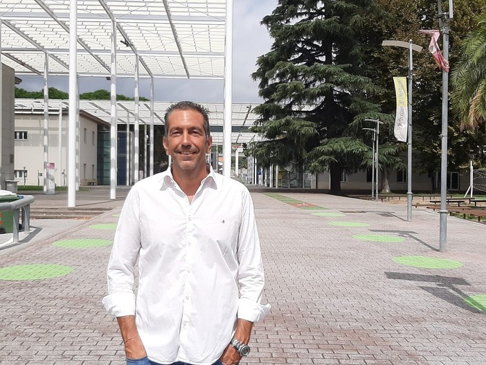 Arboscello (Pd): "Al fianco di medici, sanitari e farmacisti pilastri della lotta al Covid" Arboscello (Pd): "Al fianco di medici, sanitari e farmacisti pilastri della lotta al Covid"