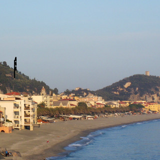 Nuova antenna per la telefonia a Varigotti: il consigliere Tiziana Cileto lancia l'allarme