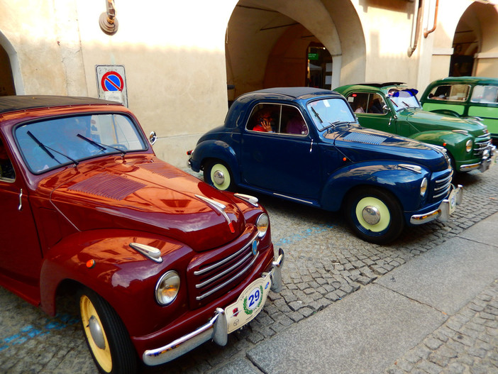 Alassio, un weekend per tornare ai tempi della "Dolce vita": il 5 e 6 ottobre un raduno d'auto d'epoca Alassio, un weekend per tornare ai tempi della "Dolce vita": il 5 e 6 ottobre un raduno d'auto d'epoca