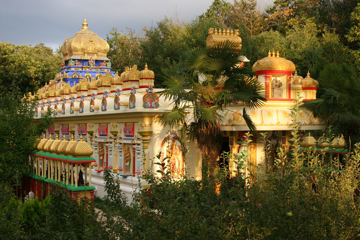La "Giornata della cura" al Monastero Induista di Altare La "Giornata della cura" al Monastero Induista di Altare