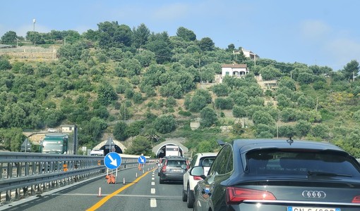 Traffico da bollino rosso in Riviera tra rientri e ultime partenze per il penultimo weekend di agosto Traffico da bollino rosso in Riviera tra rientri e ultime partenze per il penultimo weekend di agosto