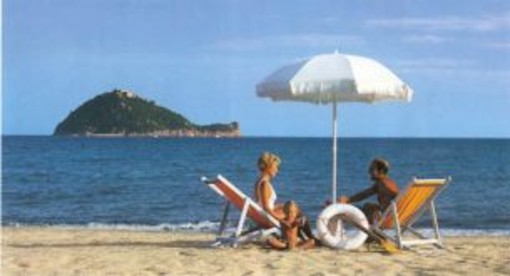 Liguria: caro spiaggia, la denuncia dell&amp;#039;Adusbef