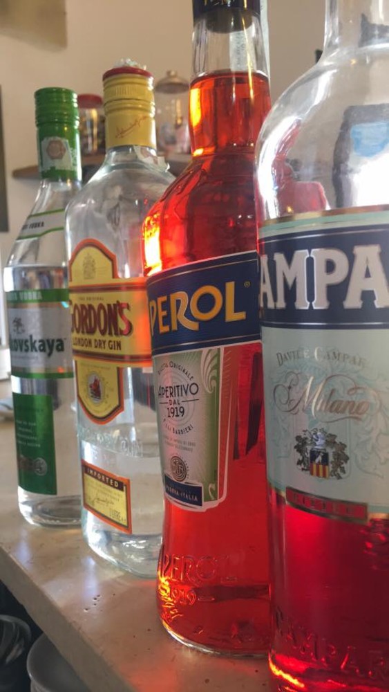 Una volta al mese il "rito" dell'apericena a Gorra