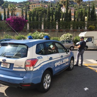 Droga e resistenza a Pubblico Ufficiale: 25enne arrestato ad Alassio dalla Polizia di Stato Droga e resistenza a Pubblico Ufficiale: 25enne arrestato ad Alassio dalla Polizia di Stato