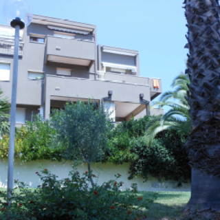 Ultimi giorni per aggiudicarsi il "Condominio Armida" a Pietra Ligure