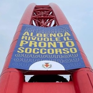 Ospedale Albenga, manifestazione durante la Milano-Sanremo. Il sindaco Tomatis: "Modo efficace per far sentire la propria voce"