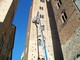 Albenga: ritorna a funzionare l’orologio della Torre Civica, riposizionate le lancette rimosse per manutenzione Albenga: ritorna a funzionare l’orologio della Torre Civica, riposizionate le lancette rimosse per manutenzione