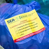 Savona, partono i controlli di Sea-S sulla differenziazione dei rifiuti: arrivano i primi cartellini gialli Savona, partono i controlli di Sea-S sulla differenziazione dei rifiuti: arrivano i primi cartellini gialli
