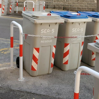 Raccolta rifiuti a Savona, Fratelli d'Italia attacca sugli archetti "anti vento"