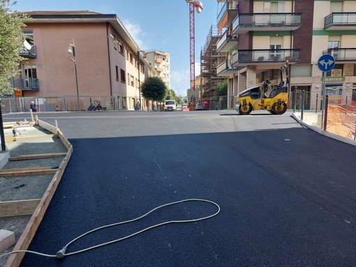 Cantiere di Legino, asfaltate via Bove e via Buonarroti: a giorni la riapertura della strada Cantiere di Legino, asfaltate via Bove e via Buonarroti: a giorni la riapertura della strada