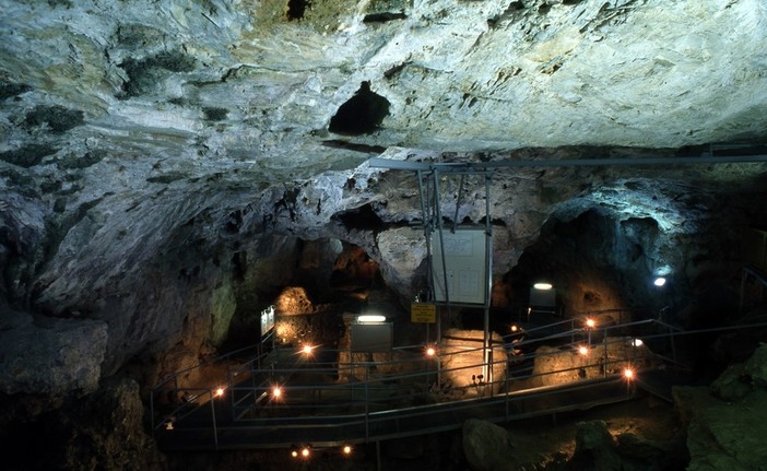 Finale Ligure, apertura straordinaria della caverna delle Arene Candide e del Museo Archeologico