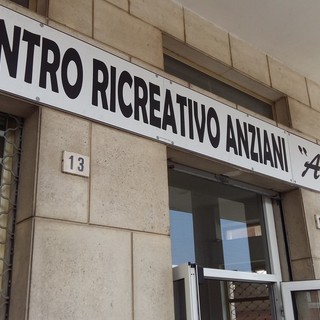 Albenga, il Centro Ricreativo Anziani da oggi si chiama "Ausilia"