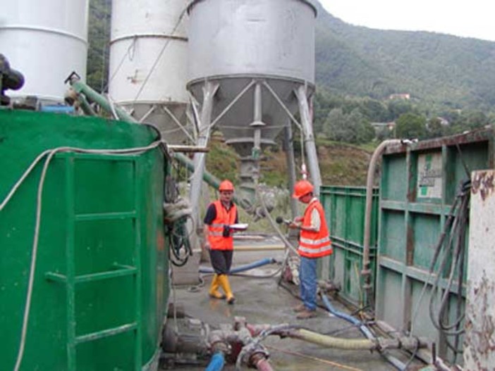 IDV organizza un convegno su "Ambiente e lavoro" IDV organizza un convegno su "Ambiente e lavoro"