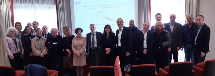 Al via nel 2019 corso di sensibilizzazione su anticorruzione e trasparenza rivolto ai 20mila dipendenti del sistema sociosanitario regionale Al via nel 2019 corso di sensibilizzazione su anticorruzione e trasparenza rivolto ai 20mila dipendenti del sistema sociosanitario regionale