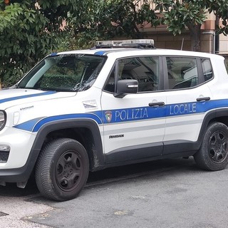 Truffa dello specchietto, nuovo caso a Borgio Verezzi: "Massima attenzione e segnalare episodi sospetti alle forze dell'ordine"