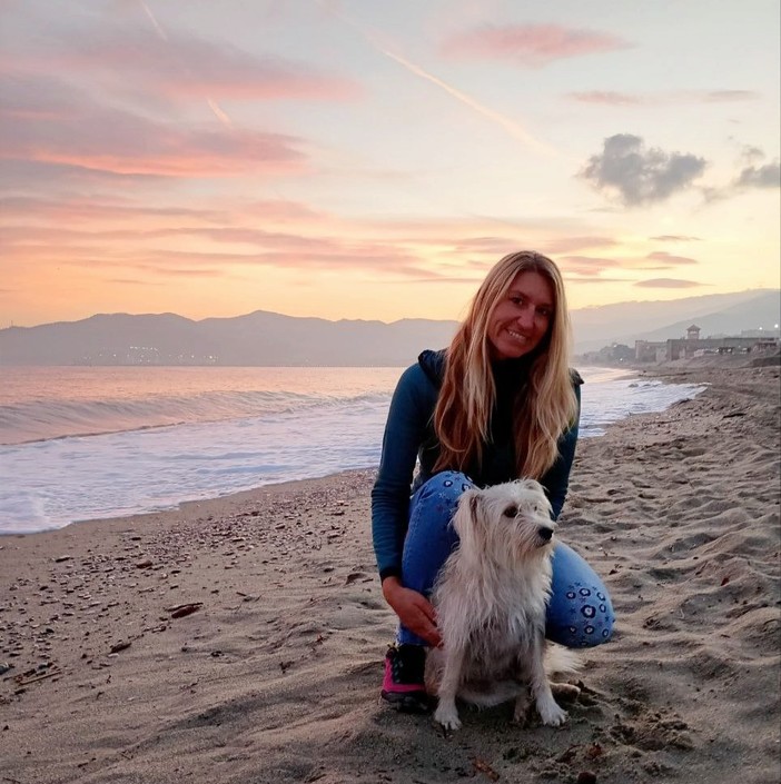 Alassio, Alice Mariano presenta il romanzo "Alle spalle il tramonto"