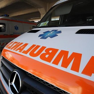 La piccola Amaris nasce su un'ambulanza durante il trasporto Loano-Savona
