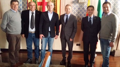 Il sindaco Cangiano riceve in Comune il nuovo Consiglio Direttivo dell'associazione nazionale carabinieri sezione Albenga