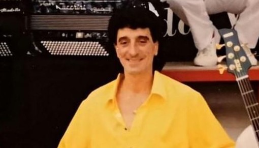 Addio ad Adrianino Siri, il Renato Zero valbormidese: "Una voce come dono di natura" Addio ad Adrianino Siri, il Renato Zero valbormidese: "Una voce come dono di natura"