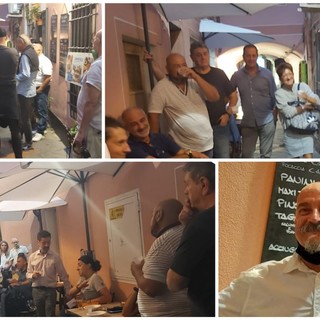 Elezioni Loano: successo per l'aperitivo elettorale con Luca Steffanina