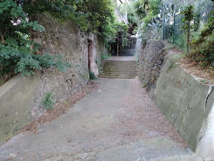 Accoltellamento in via Bresciana, continuano le indagini della squadra mobile: pare smentita l'ipotesi della rapina