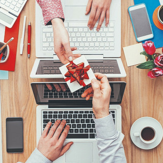 Innamorarsi di un collega? Facilissimo