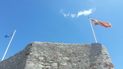 Venerdì a Finale Ligure "Somewhere over the Raindogs Poetry Night"