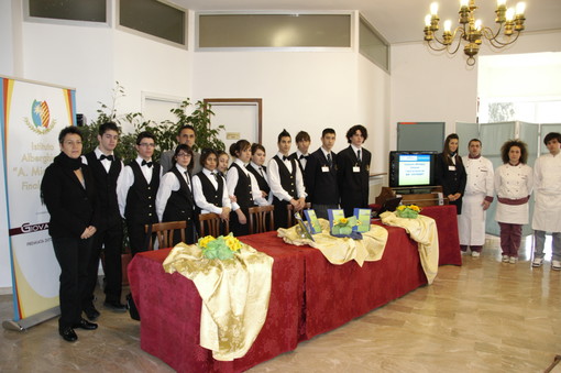 Finale: incontro per la sicurezza sul lavoro, successo all'Alberghiero di Finale Finale: incontro per la sicurezza sul lavoro, successo all'Alberghiero di Finale
