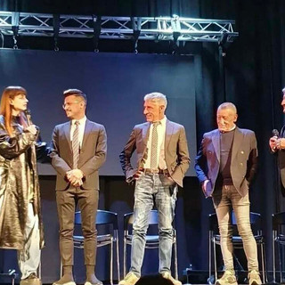 Annalisa a sorpresa a Carcare, il sindaco: "Ti vorremmo a cantare qui". Ma le sue richieste di compenso sono troppo alte Annalisa a sorpresa a Carcare, il sindaco: "Ti vorremmo a cantare qui". Ma le sue richieste di compenso sono troppo alte