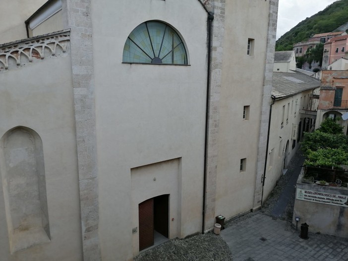 “Another Click in the Wall”, a Finalborgo un confronto sull’era digitale e le relazioni umane