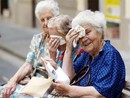 Emergenza caldo: disidratazioni e polmoniti tra gli anziani, i consigli degli esperti Emergenza caldo: disidratazioni e polmoniti tra gli anziani, i consigli degli esperti