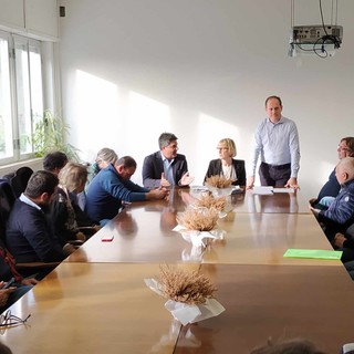 Andora, consegnati agli stabilimenti balneari i documenti per le estensioni delle concessioni demaniali