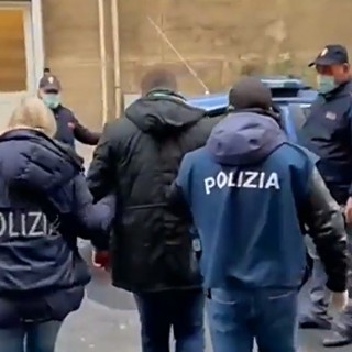 Terrorismo, arrestato a Savona: che cos'è l'INCEL, il gruppo degli "involontariamente celibi" Terrorismo, arrestato a Savona: che cos'è l'INCEL, il gruppo degli "involontariamente celibi"