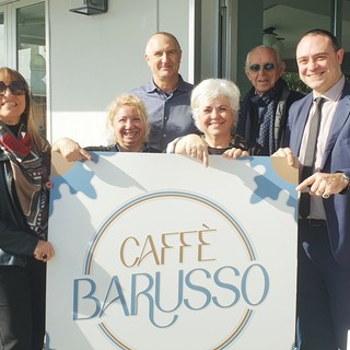 Affacciato sul mare di Alassio riapre il Caffè Barusso con tante novità.