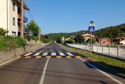 Tre attraversamenti pedonali rialzati a Plodio, lavori terminati. Il sindaco Badano: "Sp 11 più sicura e vivibile" Tre attraversamenti pedonali rialzati a Plodio, lavori terminati. Il sindaco Badano: "Sp 11 più sicura e vivibile"