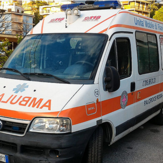 Savona: investimento in via Boselli, un uomo in ospedale Savona: investimento in via Boselli, un uomo in ospedale