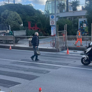 Rimozione attraversamento sull'Aurelia ad Albissola, nuova raccolta firme: "Possono firmare tutti anche i non Albissolesi"