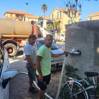 Andora, a Conna l'acqua nelle autobotti sarà fornita da SCA: alle condotte della frazione problemi di manutenzione Andora, a Conna l'acqua nelle autobotti sarà fornita da SCA: alle condotte della frazione problemi di manutenzione