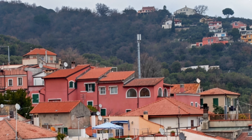 Boissano, il Consiglio di Stato impone un nuovo esame per l'antenna di via Zurmagli: "Il Piano antenne è valido"