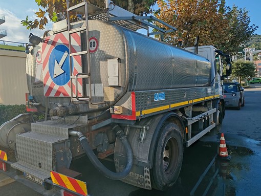 PFAS nell’acqua, il M5S: "Servono risposte immediate e trasparenti, autobotti soluzione non strutturale" PFAS nell’acqua, il M5S: "Servono risposte immediate e trasparenti, autobotti soluzione non strutturale"