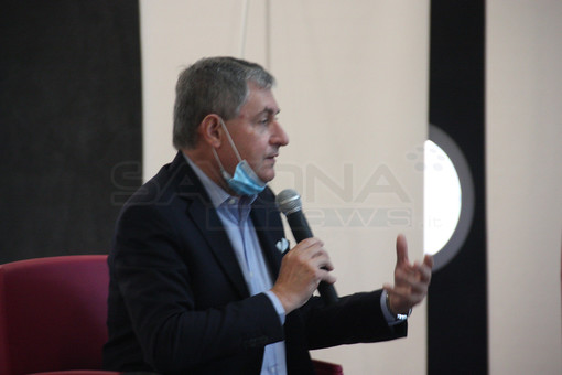Caro bollette, Berta (Unione Industriali): "Colpisce aziende e consumatori insieme ad un'inflazione perversa" Caro bollette, Berta (Unione Industriali): "Colpisce aziende e consumatori insieme ad un'inflazione perversa"