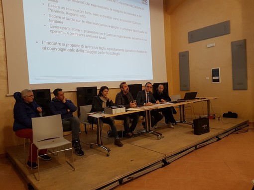 Alassio: “AssoRistoBar” guarda al futuro e strizza l'occhio a Confcommercio