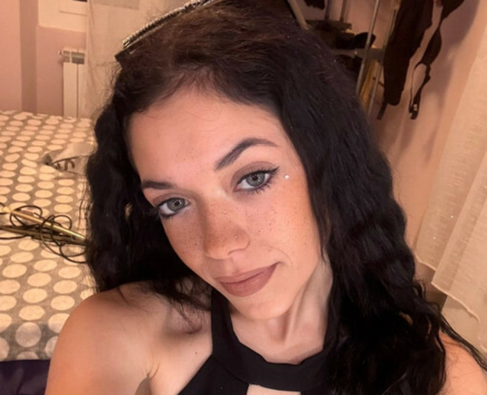 Morte di Alexandra Bardelle, indagato il fidanzato: disposta l’autopsia Morte di Alexandra Bardelle, indagato il fidanzato: disposta l’autopsia