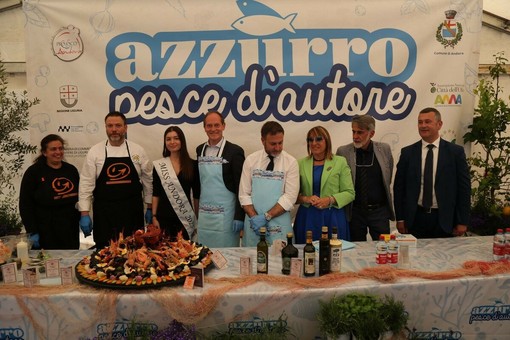 Una foto dell'edizion 2025 di “Azzurro pesce d’autore” Una foto dell'edizion 2025 di “Azzurro pesce d’autore”