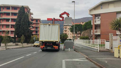 Andora, avviata la rimozione dei cassonetti verdi della raccolta indifferenziata