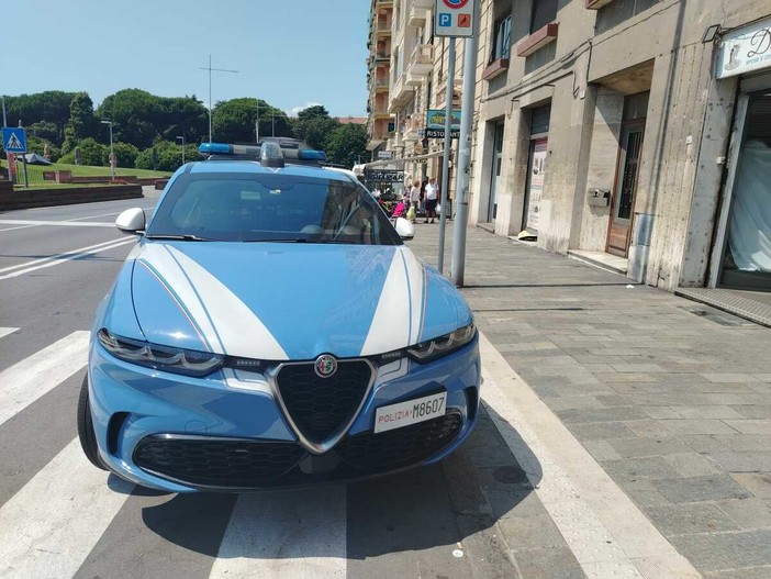Bimbo di 4 anni cade dal terrazzo a Savona, scatterà la denuncia ai genitori Bimbo di 4 anni cade dal terrazzo a Savona, scatterà la denuncia ai genitori